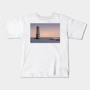 Frankfort North Breakwater and Light Kids T-Shirt